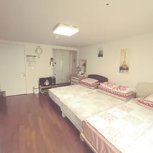 Homestay Sky Cozy House, Seoul