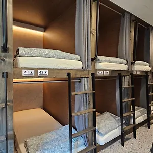 Capsule hotel Cube Myeongdong, Seoul