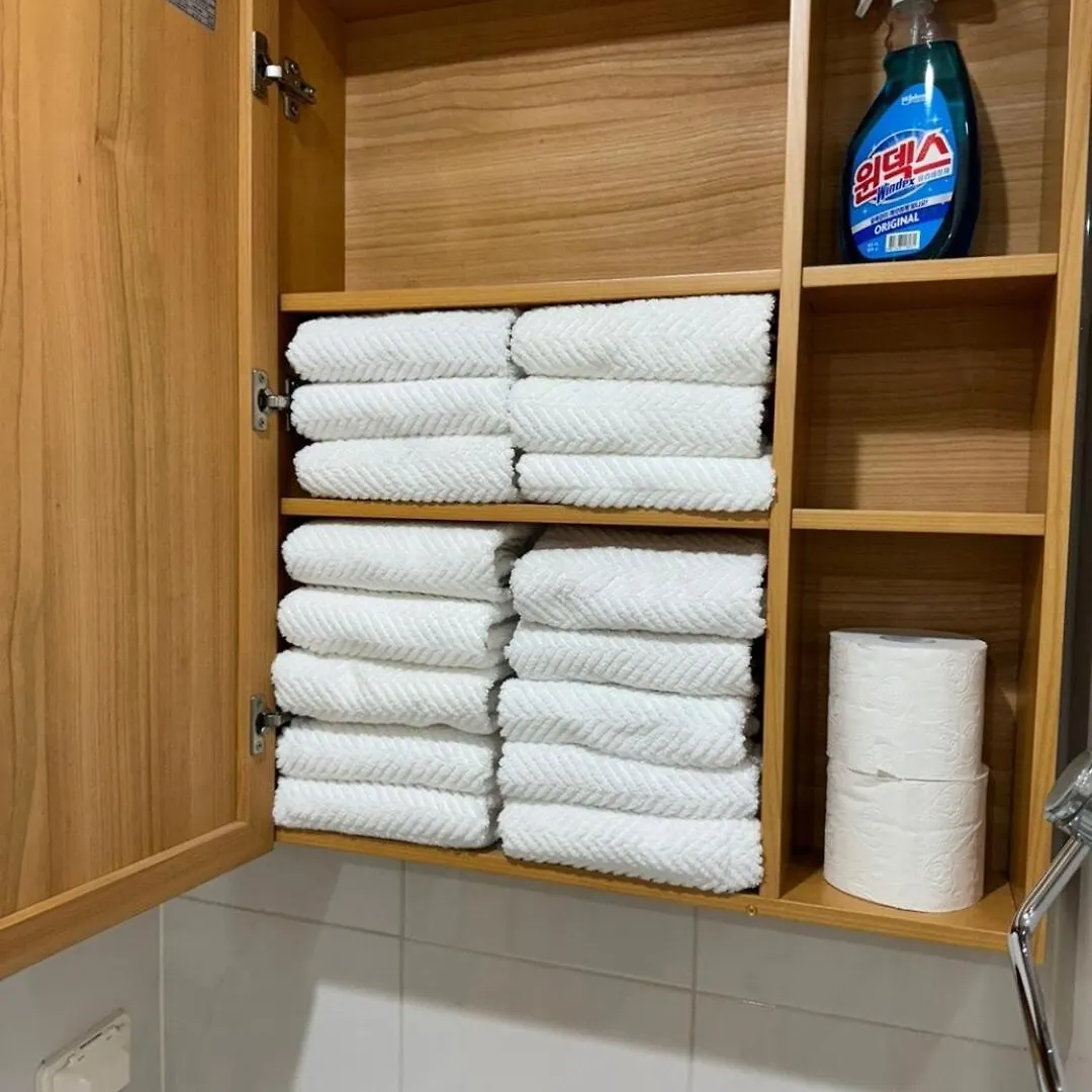 Quiet & Comfy Home, Close To Everything Seoul